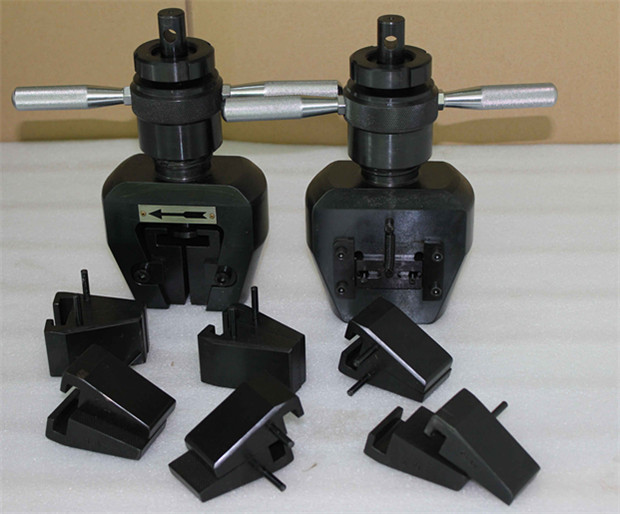 南京試驗(yàn)機(jī)配件中的拉伸夾具與鉗口 工業(yè)自動控制裝置的關(guān)鍵組件